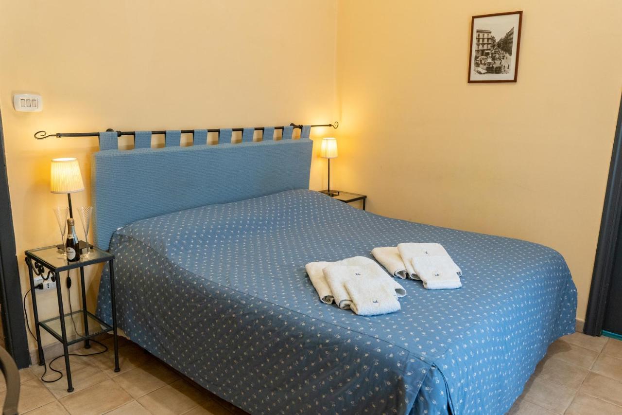Monteoliveto Bed & Breakfast Наполи Екстериор снимка