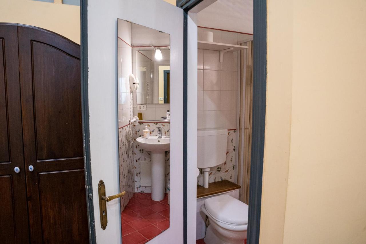 Monteoliveto Bed & Breakfast Наполи Екстериор снимка