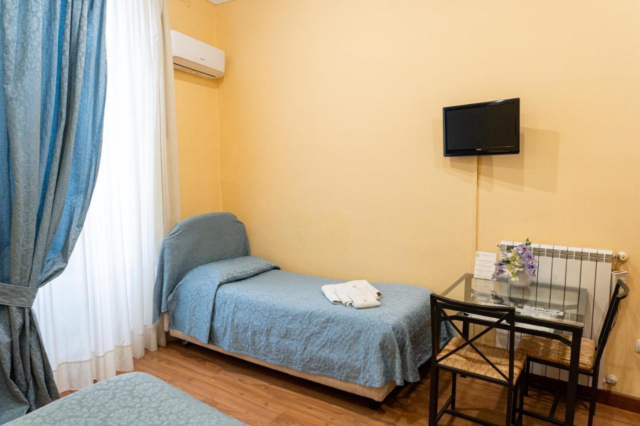 Monteoliveto Bed & Breakfast Наполи Екстериор снимка