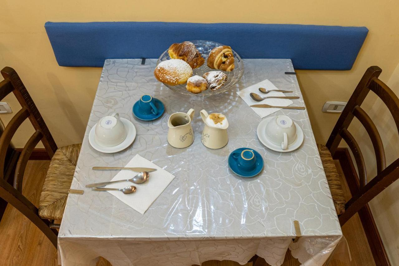 Monteoliveto Bed & Breakfast Наполи Екстериор снимка